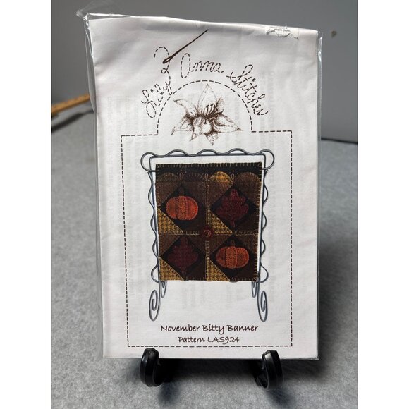 November Bitty Banner Pattern LAS924 by Lily Anna Stitches 6" x 7" Autumn-Themed - Picture 5 of 5